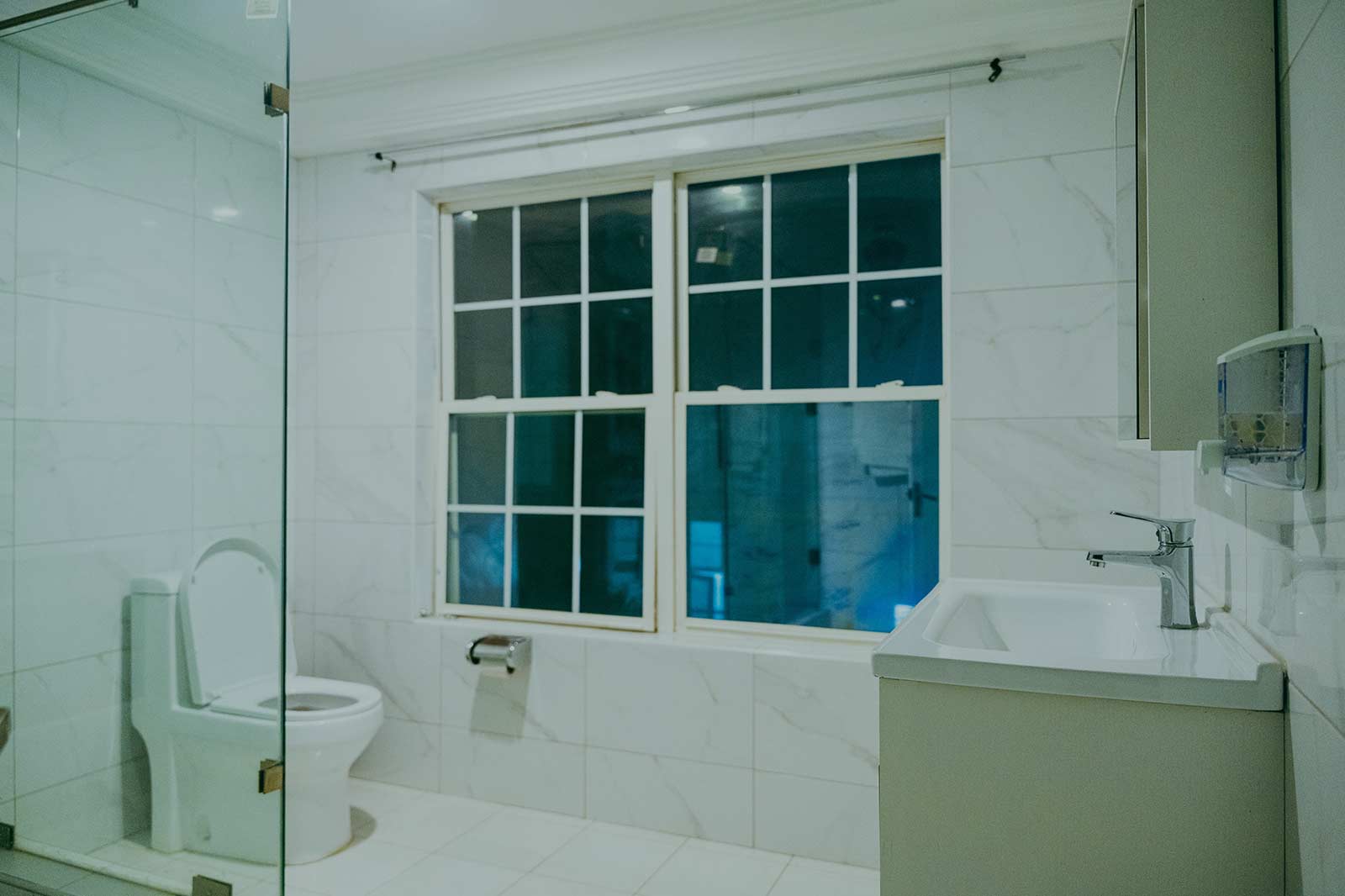 Adonai Hotel Room
